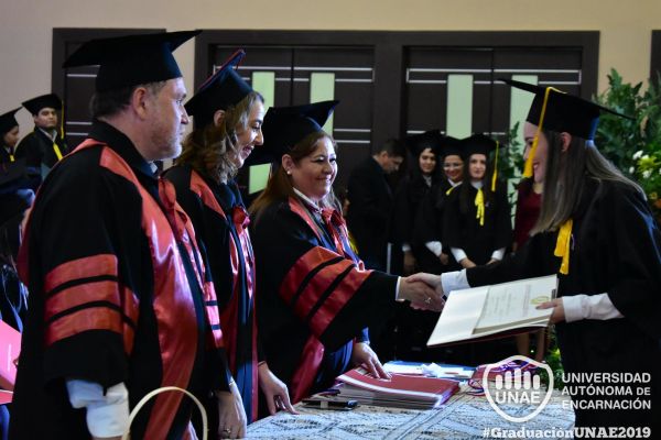 graduacion-post-grado-unae-2019-123706C06A7-0E41-0FEC-B23B-673D758D518E.jpg