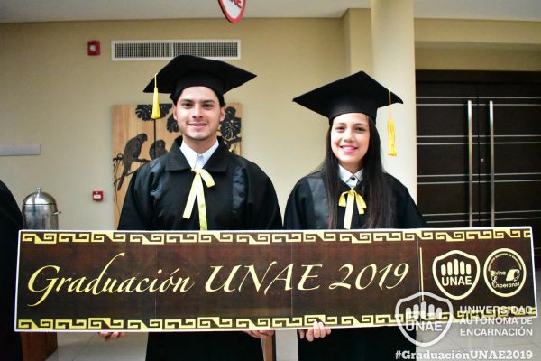 graduacion-post-grado-unae-2019-186E5C1F986-AC10-AD1F-4403-FA5444497124.jpg