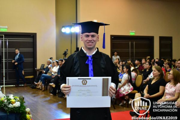 graduacion-post-grado-unae-2019-272C987006-2C5A-6EBE-6FD8-CEA8124556ED.jpg