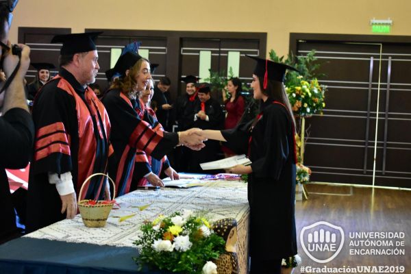 graduacion-post-grado-unae-2019-6181C8872F-C44C-2136-26C5-30B5019D8310.jpg