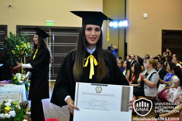 graduacion-post-grado-unae-2019-9046000198-3660-6C16-58A6-A5639A50716D.jpg