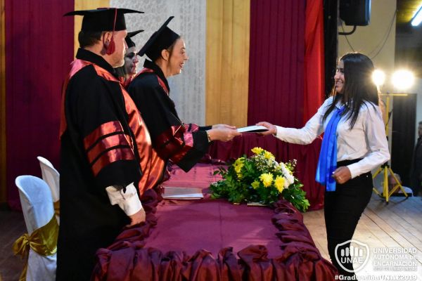 dsc-0043-graduacion-20199DFC79D5-0F80-BD16-8AEE-B72868297DAE.jpg
