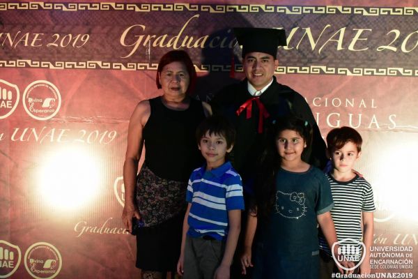 graduacion-colonias-unidas-unae-11AD2BE1E1-FBD6-7DF8-F599-A9459A21313E.jpg