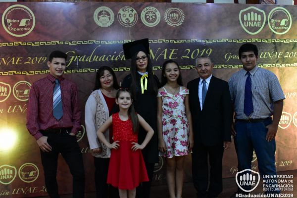 graduacion-colonias-unidas-unae-148A1E0FA2-028E-16D5-88B2-BD3EB29EE74B.jpg