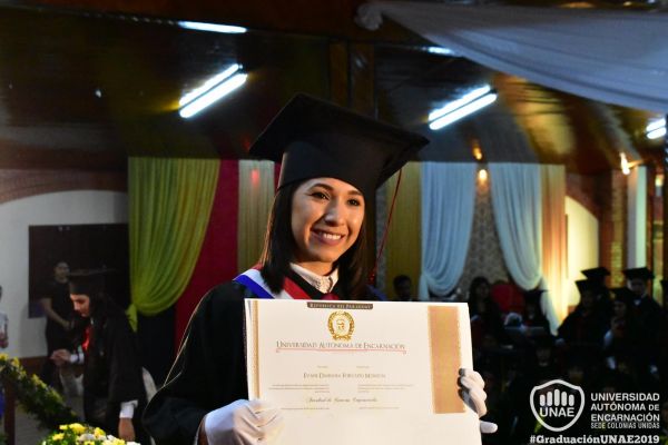 graduacion-colonias-unidas-unae-1740F901E63-C32A-4A2D-5641-A4EA9F742DA8.jpg