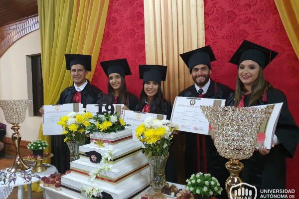 graduacion-colonias-unidas-unae-2125640BD4A-74BB-76E4-DB8A-12C2270D8DB7.jpg