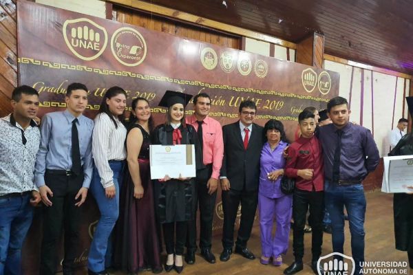 graduacion-colonias-unidas-unae-224E64EA9D0-F8EE-5FED-5503-81513169E669.jpg