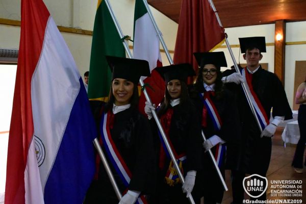 graduacion-colonias-unidas-unae-385DC3C95B-5E85-2BAC-EE08-5A1CC4F262E6.jpg