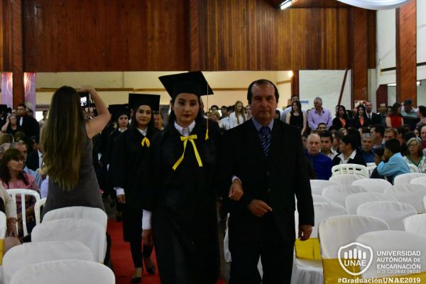 graduacion-colonias-unidas-unae-4429037DD3-7C53-0514-9294-0F32993BB450.jpg