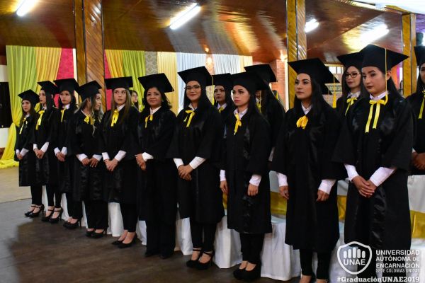 graduacion-colonias-unidas-unae-497EAC6630-D0FF-F4F0-F872-7E12B5223697.jpg