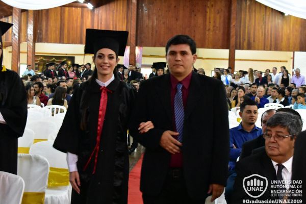 graduacion-colonias-unidas-unae-522A2C8D95-A0BF-C9E1-AB9F-3B27E6F87C0B.jpg