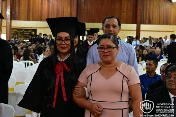 graduacion-colonias-unidas-unae-548B9240F2-18C4-6D83-4264-D2A0E2166DAF.jpg