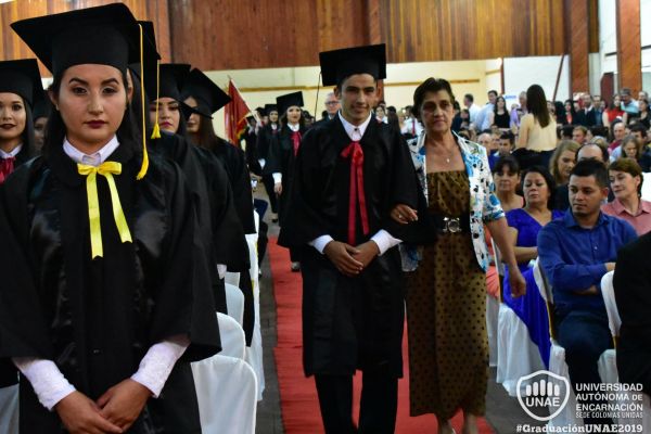 graduacion-colonias-unidas-unae-614E5A3BB5-EBBF-9FEF-6326-1771E1BACEE3.jpg