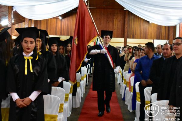 graduacion-colonias-unidas-unae-742E21A89A-F6AB-154F-19E5-2C14DA6ACD83.jpg