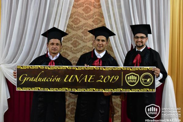 graduacion-colonias-unidas-unae-9749519A0-830E-29BA-BB86-C93F40B0152C.jpg