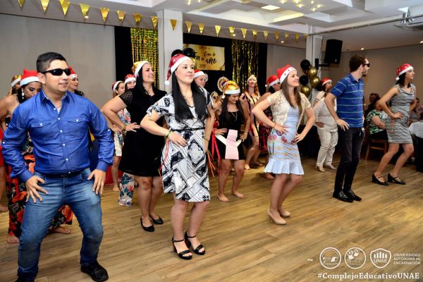 cena-de-fin-de-ano-unae-104B4D1685A-77E7-535F-D7FB-A3313C4ED609.jpg