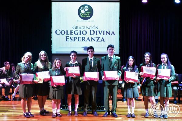 colegio-divina-esperanza-tercero-bti-unae-183ED84E93-1202-7889-9E9A-2202D10252B0.jpg