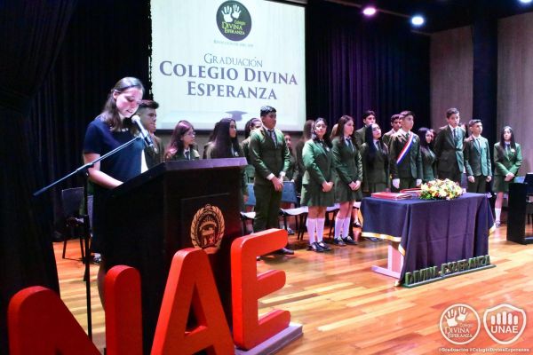 graduacion-colegio-divina-esperanza-13A704CDF8-63D5-1EF0-D04C-58757C37824F.jpg