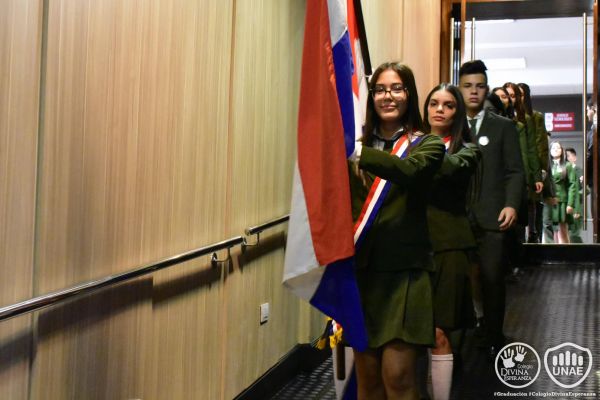 graduacion-colegio-divina-esperanza-2E3A32560-26E9-F244-E882-0EF6FF45829F.jpg