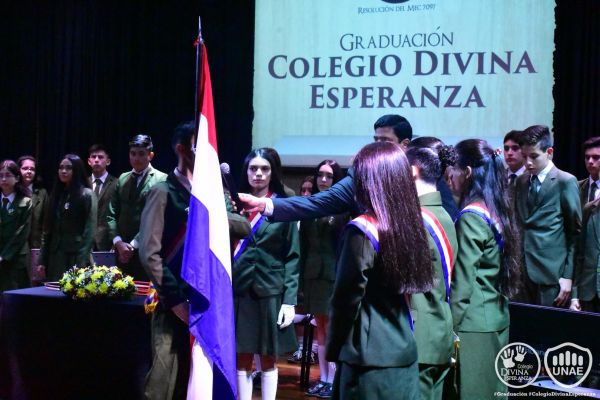 graduacion-colegio-divina-esperanza-9B85E6388-5ED2-EB29-44DE-6D08FBE2E2F9.jpg