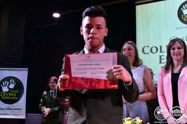 graduacion-colegio-divina-esperanza-noveno-grado-258531F2F-A936-04F9-D9E5-F8E936D90CAA.jpg