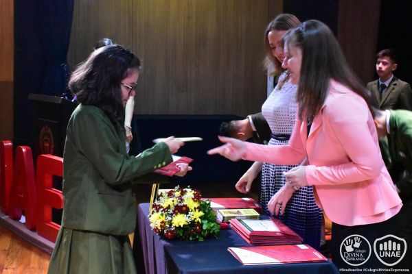 graduacion-colegio-divina-esperanza-noveno-grado-25E40FDCC8-5034-C571-557A-E569F5EC5DF6.jpg