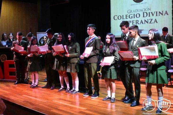 graduacion-colegio-divina-esperanza-noveno-grado-3177E7F570-CDD9-86A9-C708-52CBC8AF994A.jpg