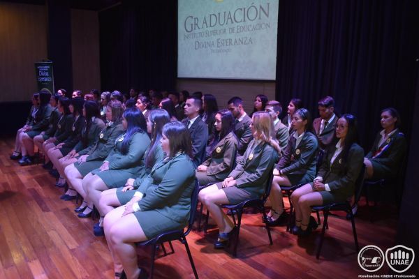 profesorado-isede-2019-3481C6B8AB-46DA-646A-0146-228139647258.jpg