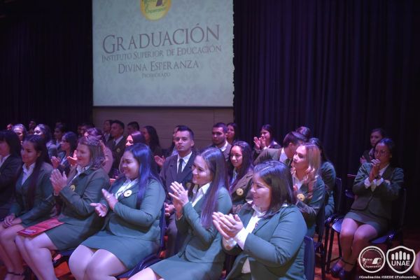 profesorado-isede-2019-750231D777-DA34-05CF-B54B-D58984AD0717.jpg