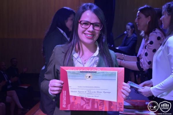 profesorado-isede-2019-7962D6F81D-03B4-9B6F-66B3-6783B386D096.jpg