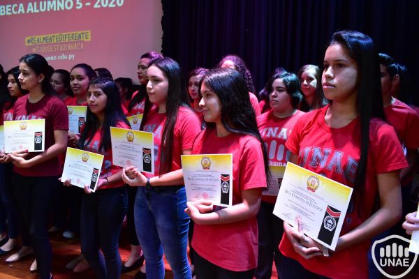 beca-alumno-5-unae-2020-6764BAB0A0-6443-5D20-A491-53D67138FD59.jpg