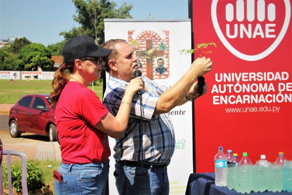 unae-verde-2019-plantacion-de-arboles-108FC3B906-0368-B416-0C5D-DD0DAE07784A.jpg