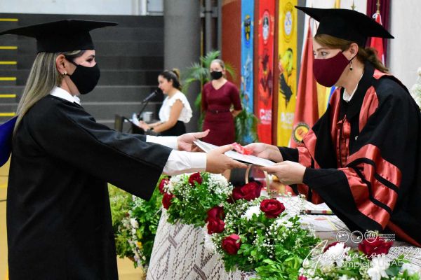 dsc_0156-graduacion-2020a9f88926-a02f-aa30-f77e-fa98da0cec246D66D2F2-F7E4-139D-63BC-4524327E60CC.jpg