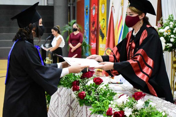 dsc_0173-graduacion-2020fd9e2a66-c12b-239d-9b4f-99e19e43c1125E331E1F-9251-4AB2-B94C-ADFA7A28D54F.jpg