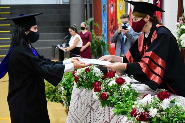 dsc_0182-graduacion-2020a917ac0c-433b-3513-9e7a-c3738731d7fb5B67EC57-CA28-15B6-CB44-E723F838AE2C.jpg