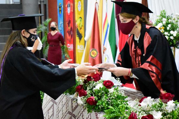 dsc_0323-graduacion-2020424fffa9-e751-c4b8-406b-7cd7571bf3951DB8B8A2-6842-5CD4-9DE4-EAB9BDFD06C8.jpg