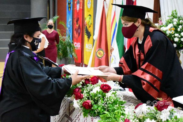 dsc_0348-graduacion-2020956b8c1c-5e4e-4320-708c-77f64e879adf5470A3B4-EF88-048E-7FB5-651DACE9B69A.jpg