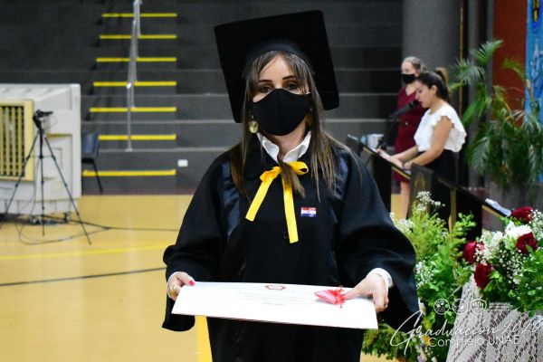 dsc_0482-graduacion-2020e22dd114-f898-f7d7-3650-6daad65e9260945CD387-C1E6-B4EB-8124-3F83868A1299.jpg