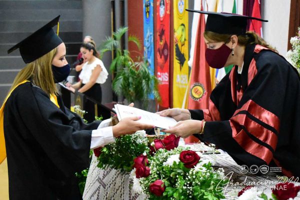 dsc_0518-graduacion-2020a5bd8ca0-5fa7-0be0-780f-ef8bf793e6b73977C674-8094-63C0-CC54-3B4CE8A72821.jpg