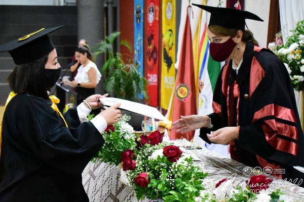 dsc_0527-graduacion-20208976303b-7f21-e265-3400-0077db931d1cFA5872B0-5224-4C32-53E9-3F471BC7250F.jpg