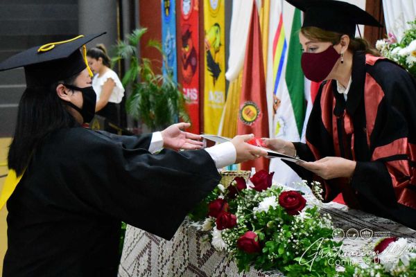 dsc_0573-graduacion-2020df00d7c1-28b8-8b7a-3c4e-df1564b02031907F841C-7553-7D5B-152D-EA341AB6A32E.jpg