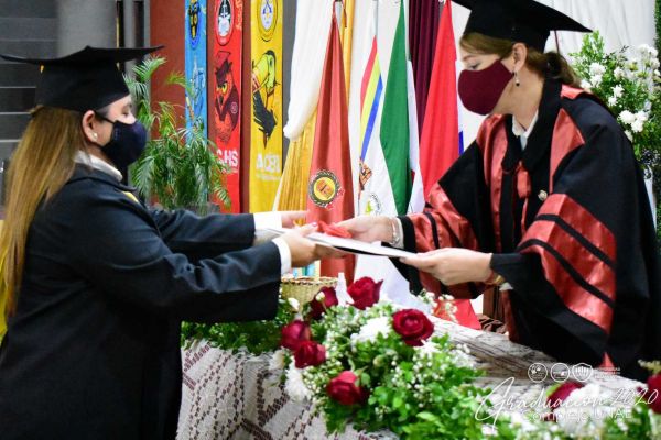 dsc_0603-graduacion-2020dd979732-d0db-aec2-9bbe-bdf1ea0f96ca01B825FE-3D99-7B90-E454-8F66CE8D2F1E.jpg