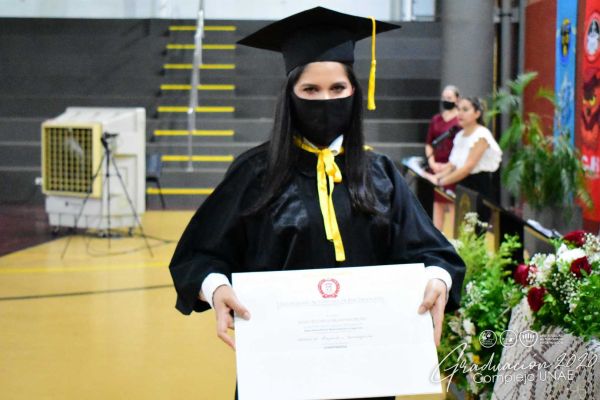 dsc_0715-graduacion-2020b18330ad-6237-6a61-73ac-0e6e1bb9bcea45246679-4324-90D2-6F3F-784E06F511D1.jpg