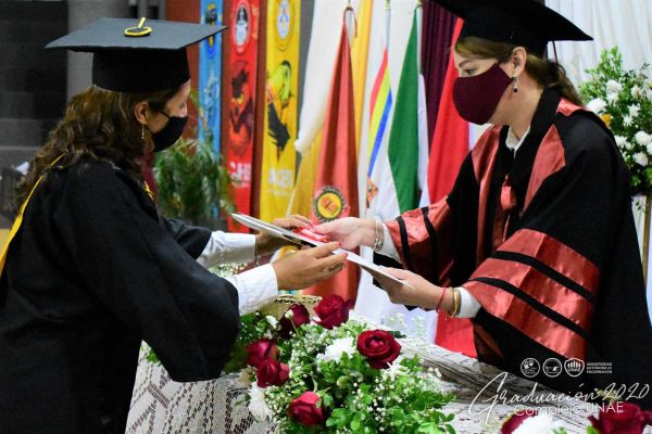 dsc_0723-graduacion-2020ca12eb6d-62c2-1c7b-ff72-ea83c4bf0f730ED0CE92-105B-E98B-D0DD-953DDA911550.jpg