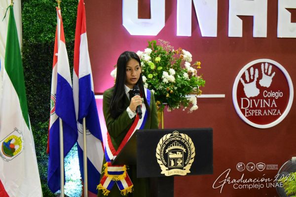 graduacion-colegio-divina-esperanza-2020-noveno-grado-81201e888-a1e1-33a9-9380-26a08824b11bA035C135-BACE-3B32-87F6-AEBCE0DF2EC0.jpg