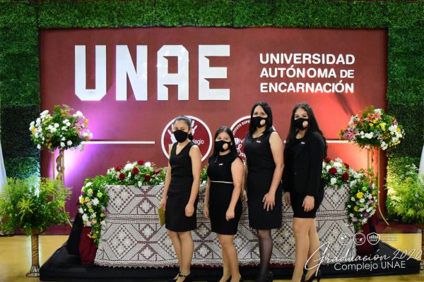 graduaciona-isede-unae-2020-10627bd5d2f-8f9d-4c3b-fc7f-b3a0d5470c6f12A6F62C-E8BB-89B5-DD8E-1FAF054AA9D7.jpg