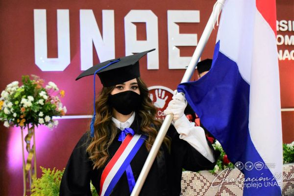 graduaciona-isede-unae-2020-1118a403dc-06ac-3464-2f38-75c2ae65bbbd290C6358-91BC-3B1E-DF15-002AC66CD030.jpg