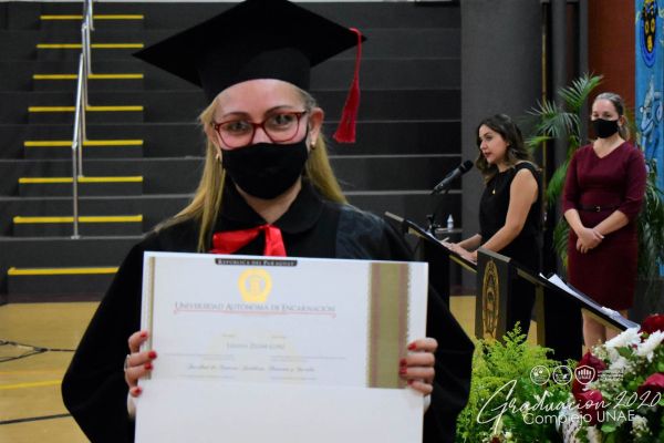 graduaciona-isede-unae-2020-30c5b910c7-106d-7890-2c62-5556ab7ae899183ADF6B-F704-C4BF-0B40-3105B47FEB2D.jpg