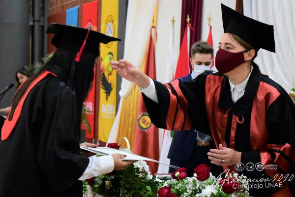 graduaciona-isede-unae-2020-32bb49a94c-6bf5-8fc8-74e4-e2fe47f0b95eD929EB6A-E966-0F1A-F697-4FFBACE31565.jpg