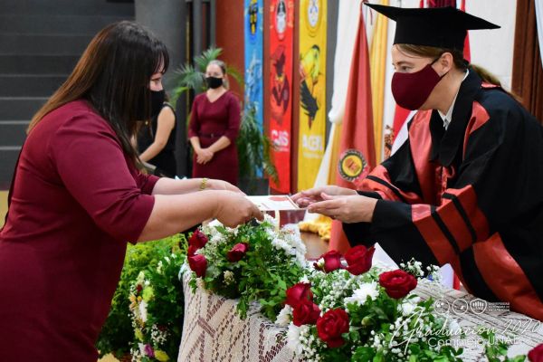 graduaciona-isede-unae-2020-43bbc014bc-0830-33ab-a708-686b44c3a6396F0B2A0B-9EF9-A36E-4F92-C8D793927112.jpg